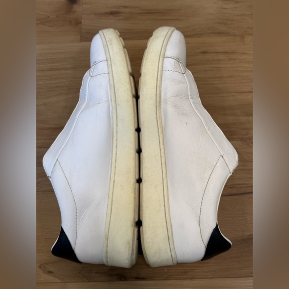 Armani Exchange White Leather Low-Top Sneakers - Picture 7 of 13